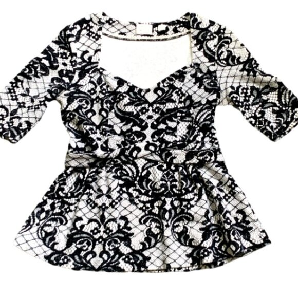 Anthropologie Postmark Leia Lace Pattern Swing Peplum Top S Black & White 37D - Picture 1 of 9